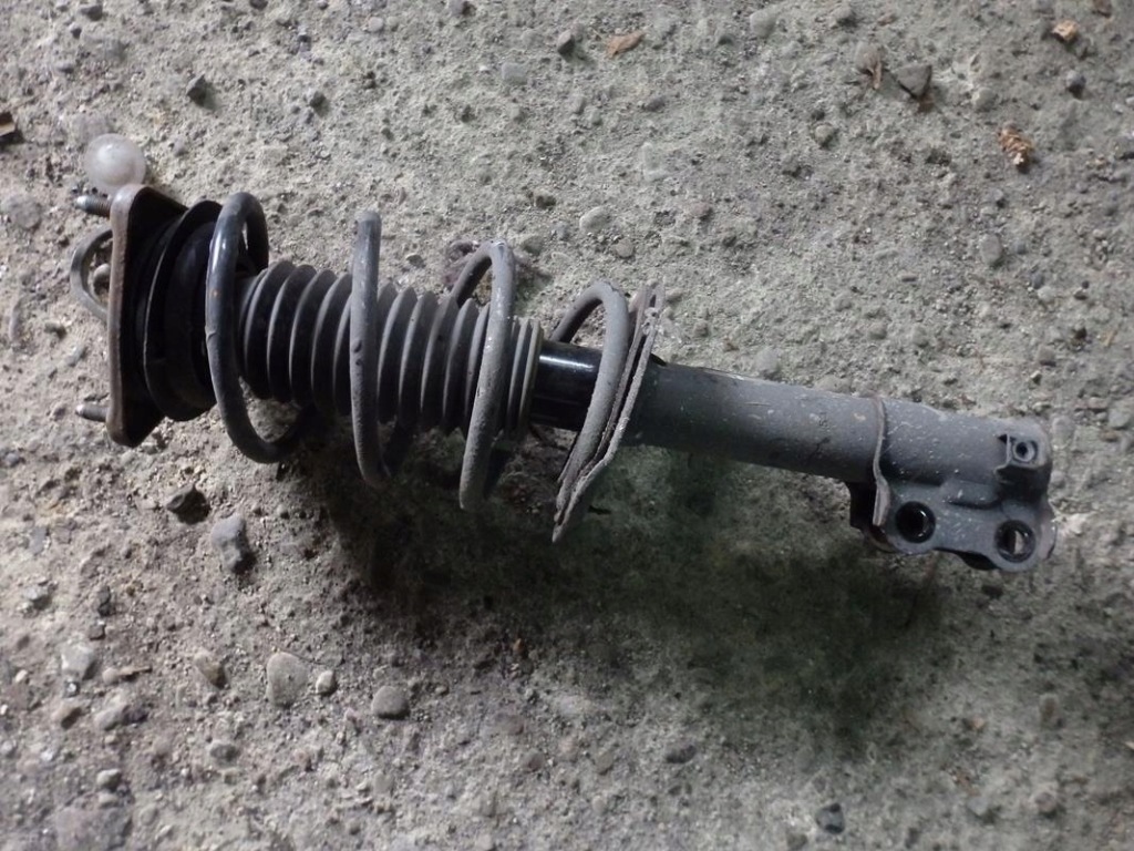 Купить Амортизатор правый перед hyundai i30 2012- 1.4 ben