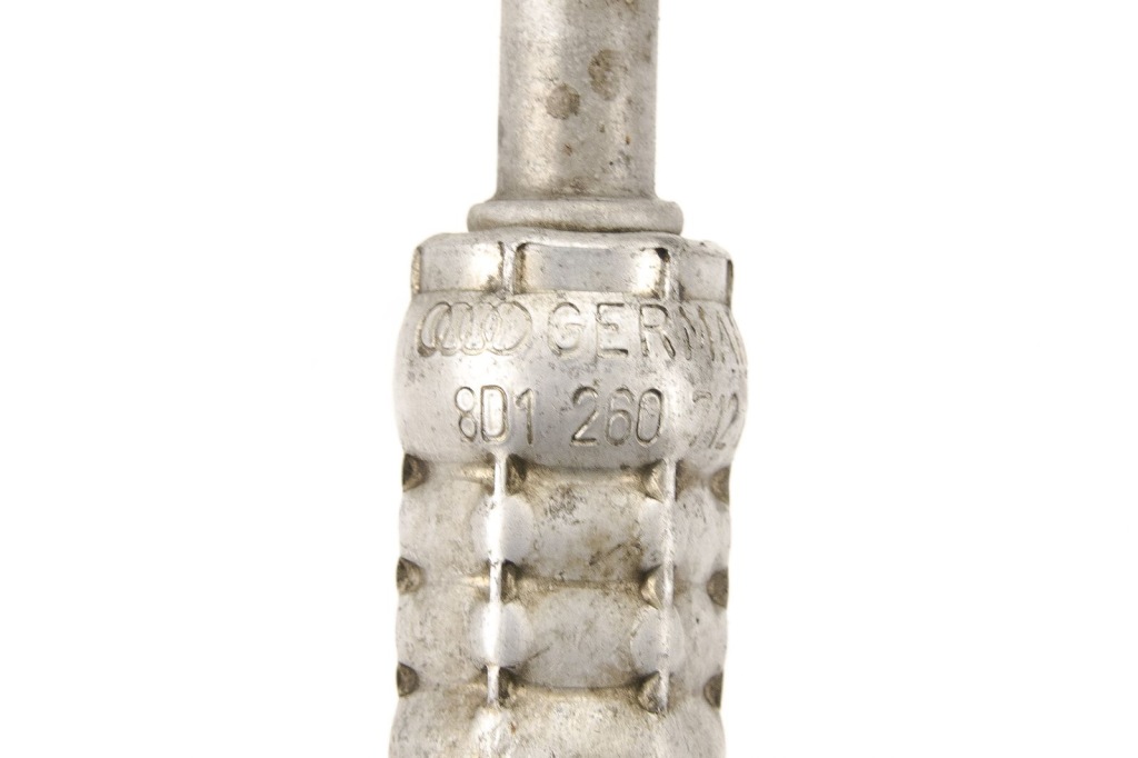 фото №5, Audi a4 b5 fl 2.5tdi шланг кондиционера