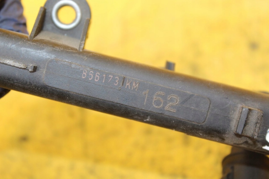 Молдинг впрыскная alfa 1.6 16v 028151048 с Разборки