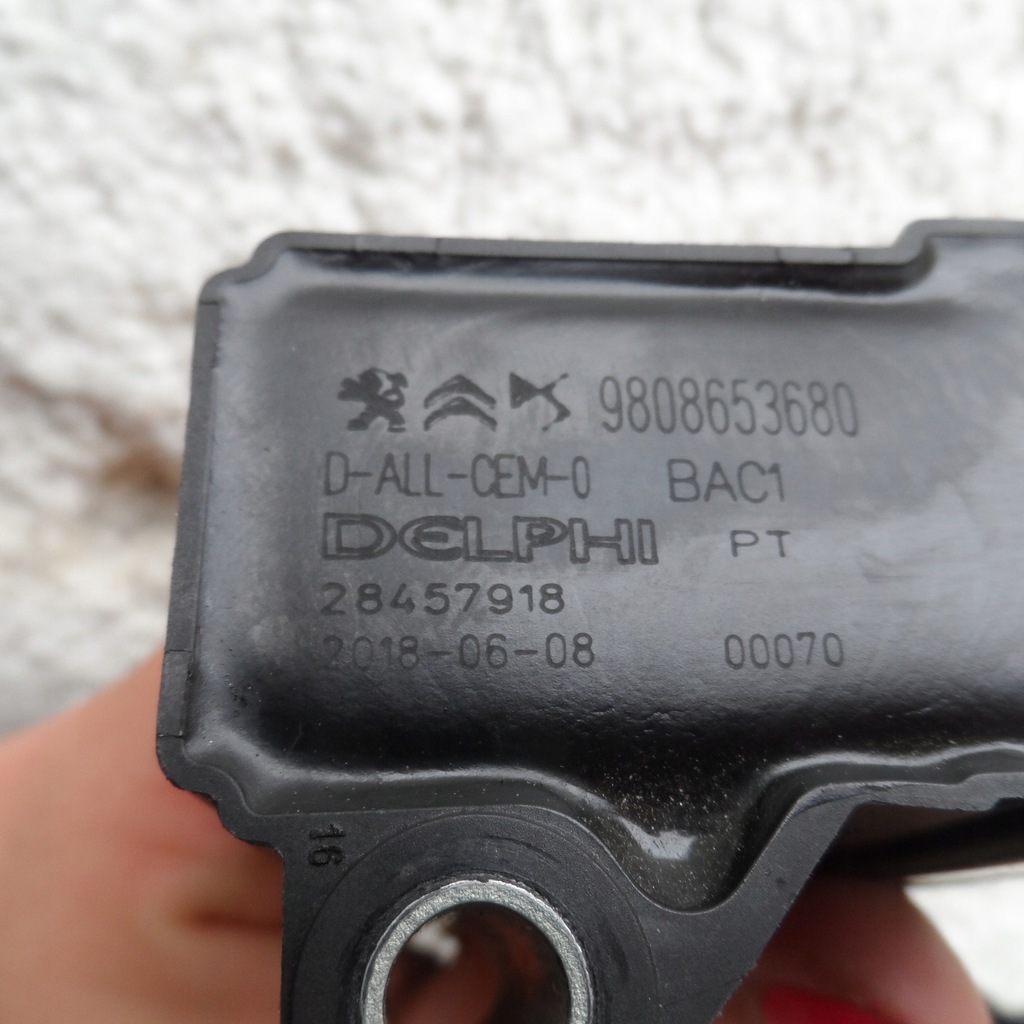 фото №11, Катушка зажигания peugeot citroen 1.2 thp 19r