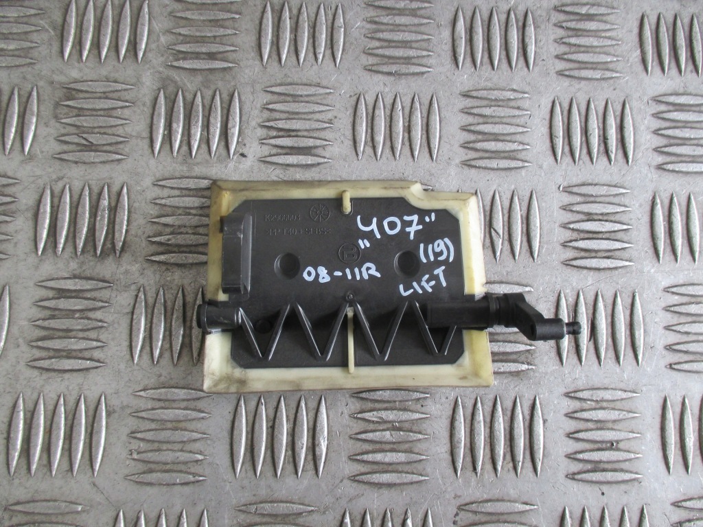 фото №1, Крышка отопителя peugeot 407 08-11r k2967004