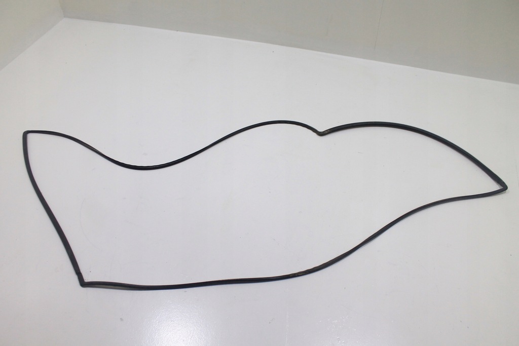 фото №1, Mercedes sprinter 906 прокладка стекло лобовое