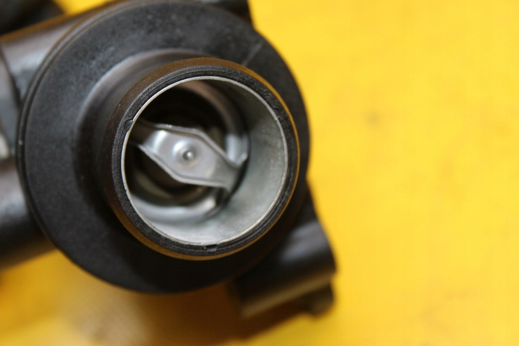 фото №6, Корпус термостата w168 1.7 cdi a6682030275