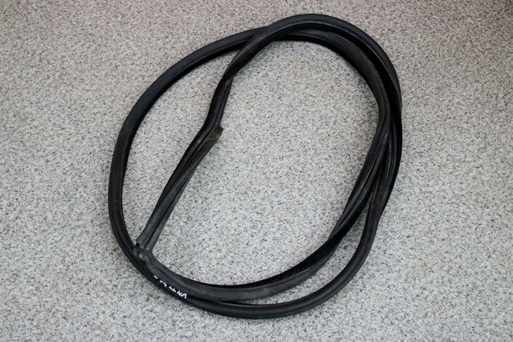 фото №1, Bmw e92 coupe прокладка кузовная дверь левая