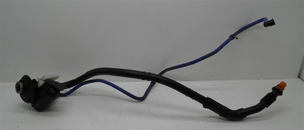 Заливная горловина топлива труба mercedes gl x164 cdi a1644710323 Оригинал