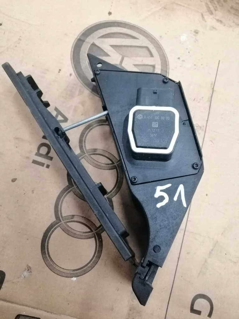 фото №1, Потенциометр газа smart fortwo a4513000000