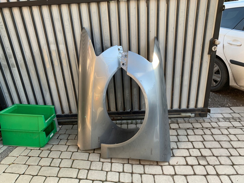 фото №1, Audi a6 4f0 крыло капот