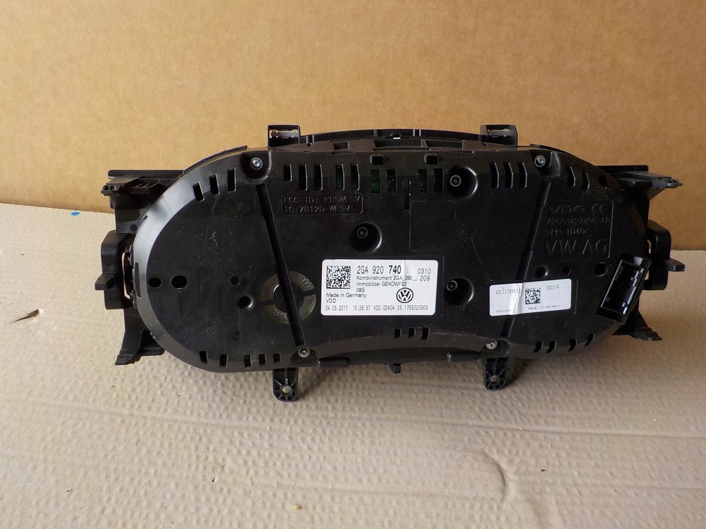 фото №4, Vw t-roc 2.0tsi счетчик приборы 2ga920740