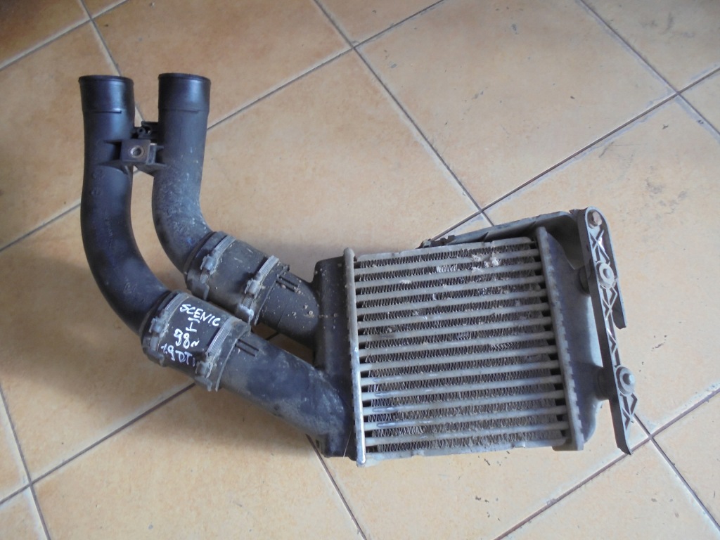 Радиатор интеркулер renault gama d 21675279 Цена