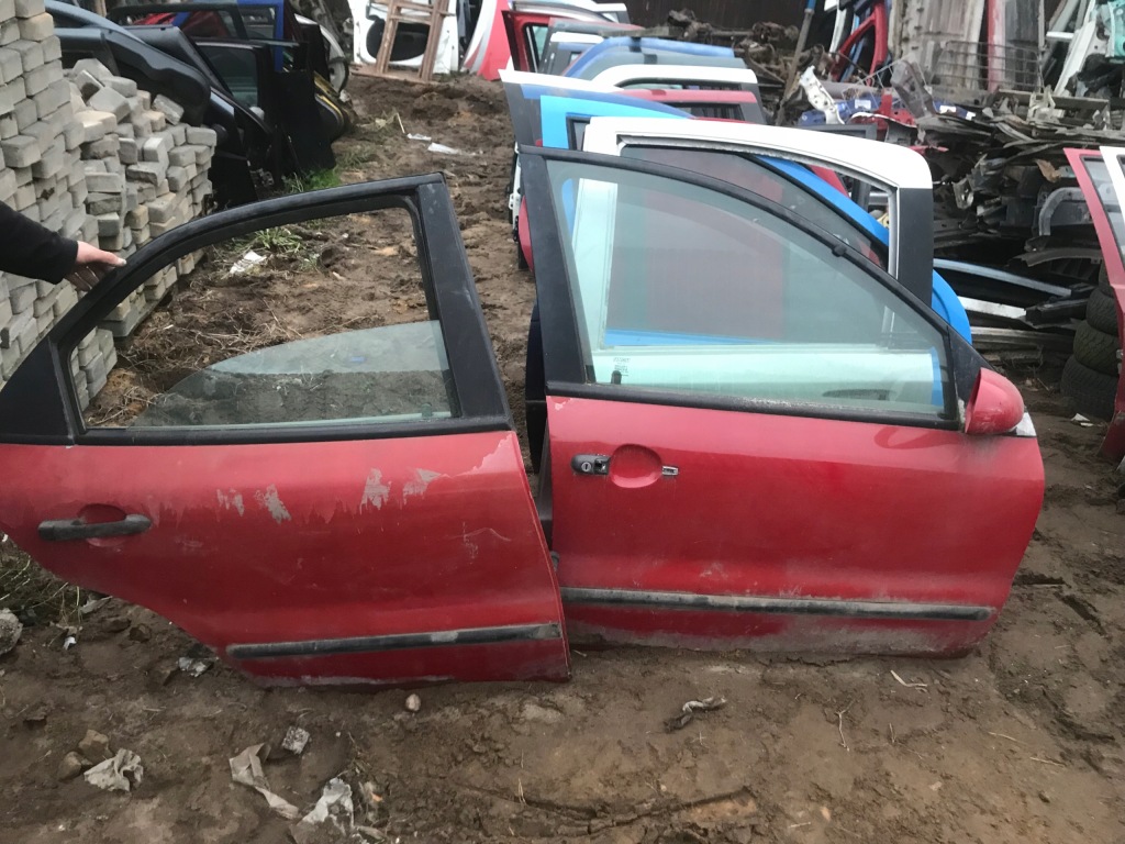 Купить Молдинг боковая дверь marę brava левый перед