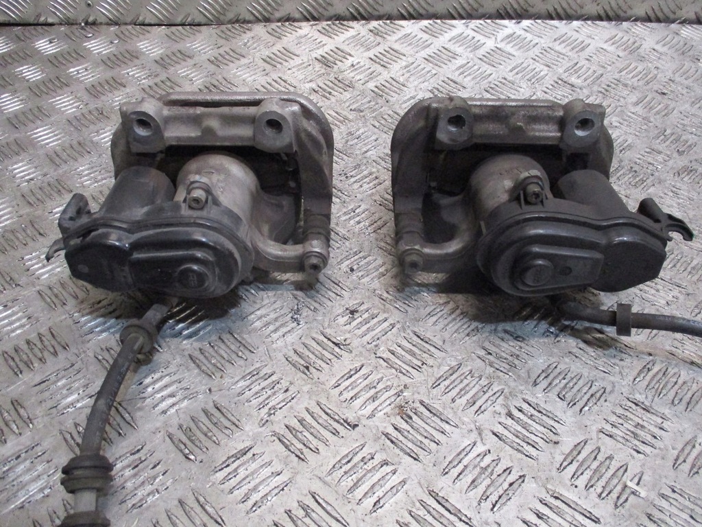 фото №4, Суппорт mercedes gls 3,5cdi правый