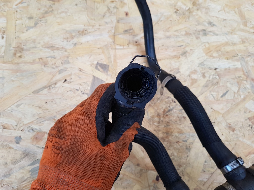 фото №8, Alfa romeo giulia 2.2 wąż шланг wody