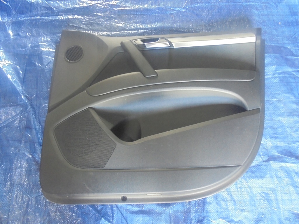 фото №1, Обивка дверь правый перед audi q7