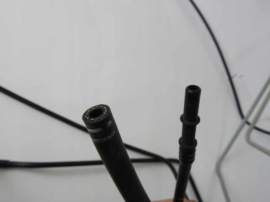 фото №8, Шланг провода топлива fiat palio siena 1.2 97-02