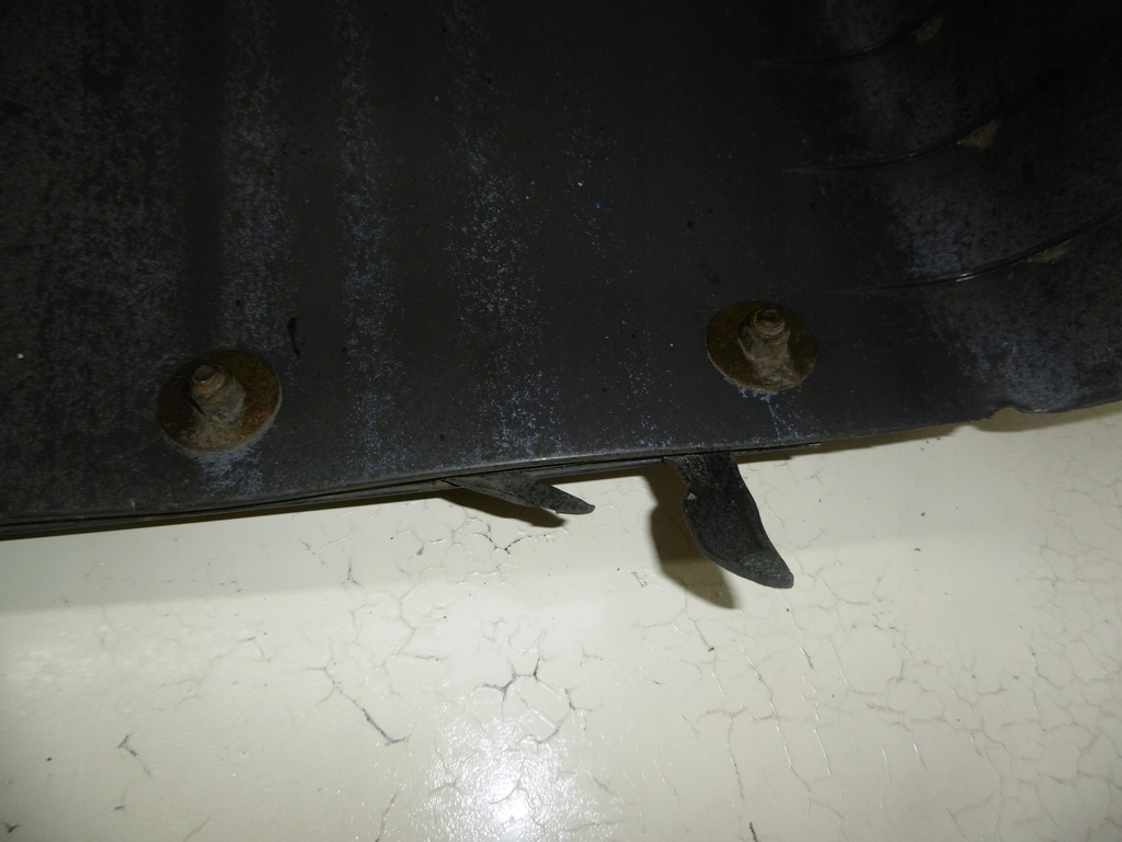 фото №13, Scania r крила підкрилок кронштейн правий задня