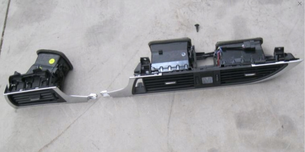 фото №1, Audi a6 4g решітка ґрати обдув повітропровід w консоль