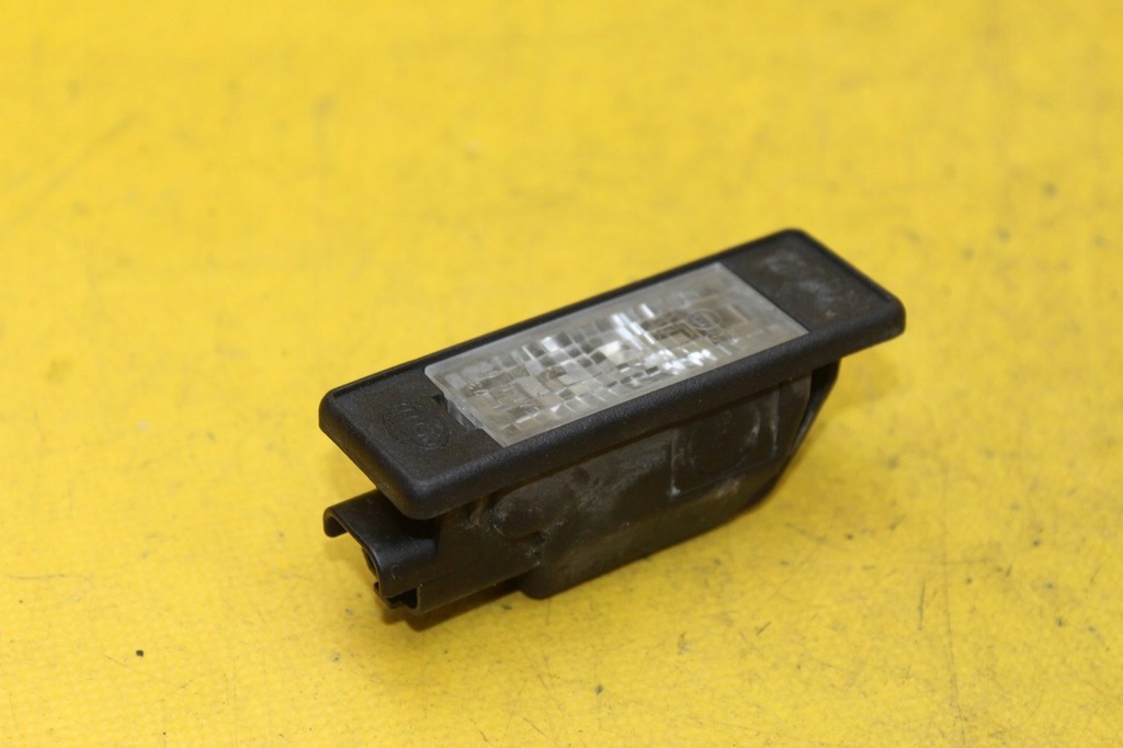 фото №2, Лампа освещение номерного знака sprinter 906