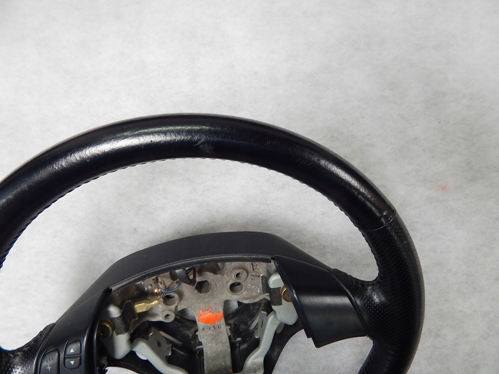 фото №5, Mazda 5 - воздуховод кожа oryg