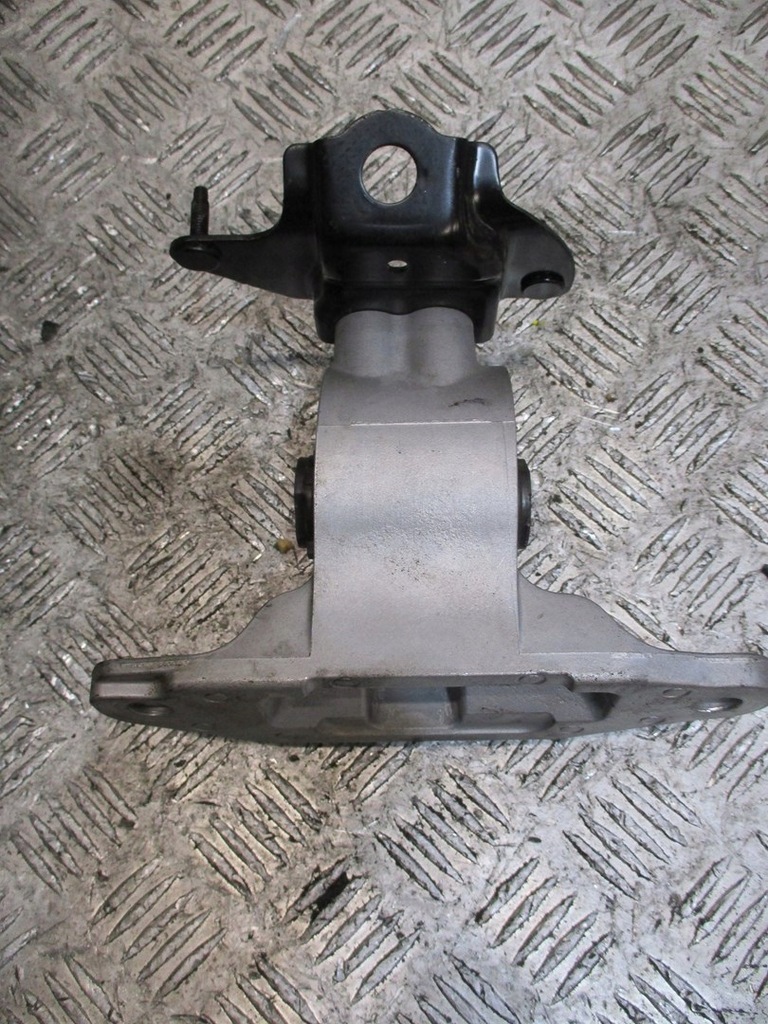 фото №1, Кронштейн подушка toyota rav 4 rav4 2,5hyb 18r