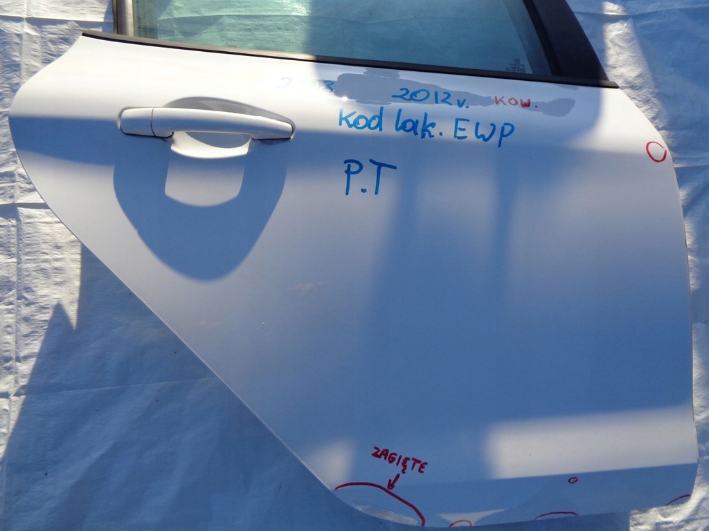 фото №2, Peugeot 208 двері праве задні задня ewp 2012