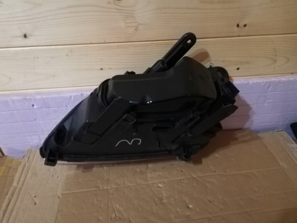 фото №2, Лампа перед ford c-max