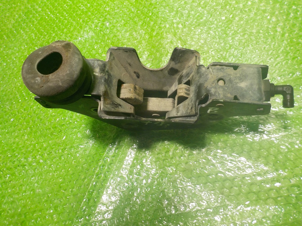 фото №4, Scania r 380 2007r замок кабины правый задняя засов