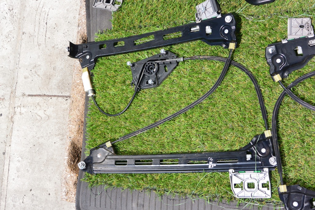 фото №5, Volkswagen оригінальний номер 3c8837461j 3c8837462g