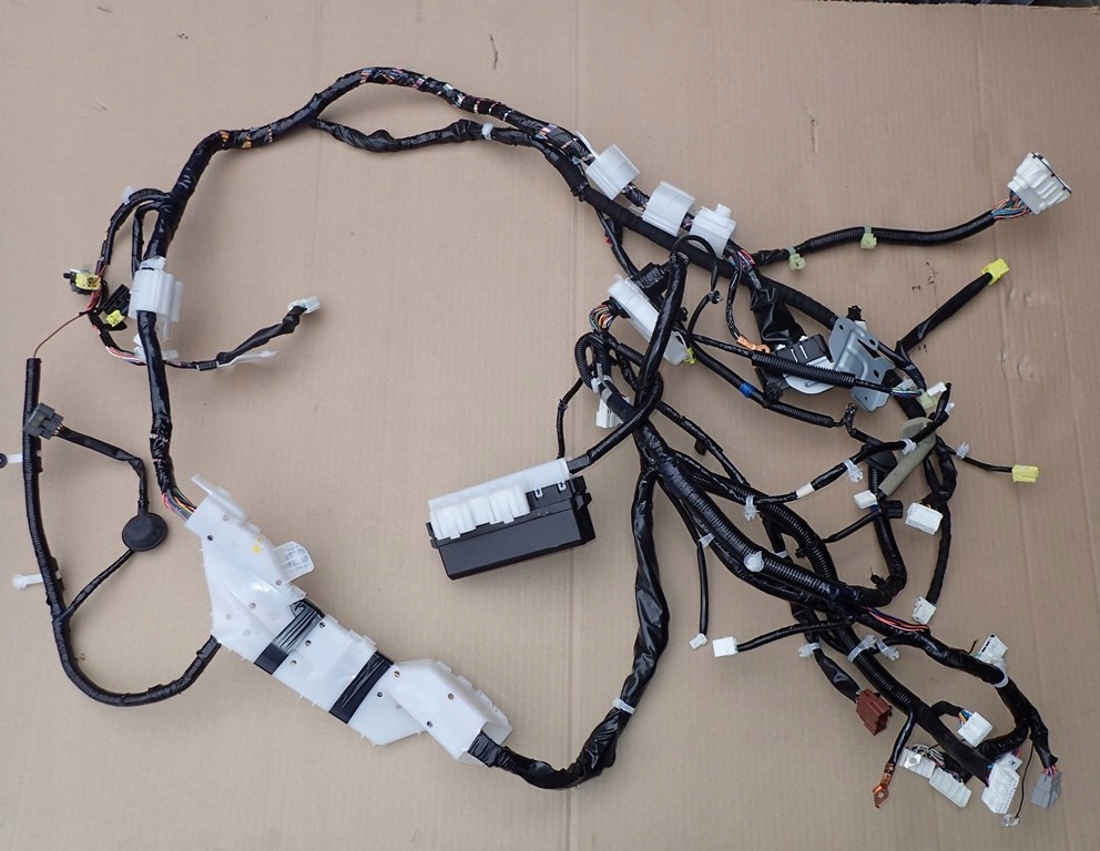 фото №1, Dw infiniti q70 джгут салону