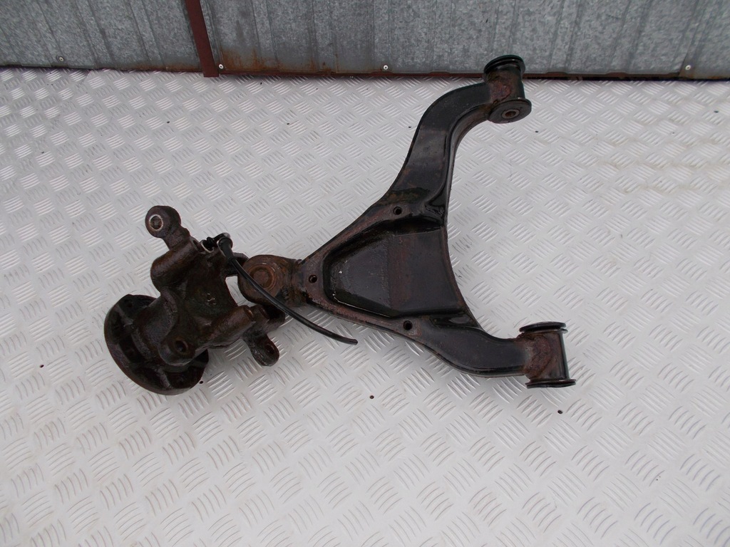 фото №1, Sprinter ступица поворотный кулак рычаг na сторона левая