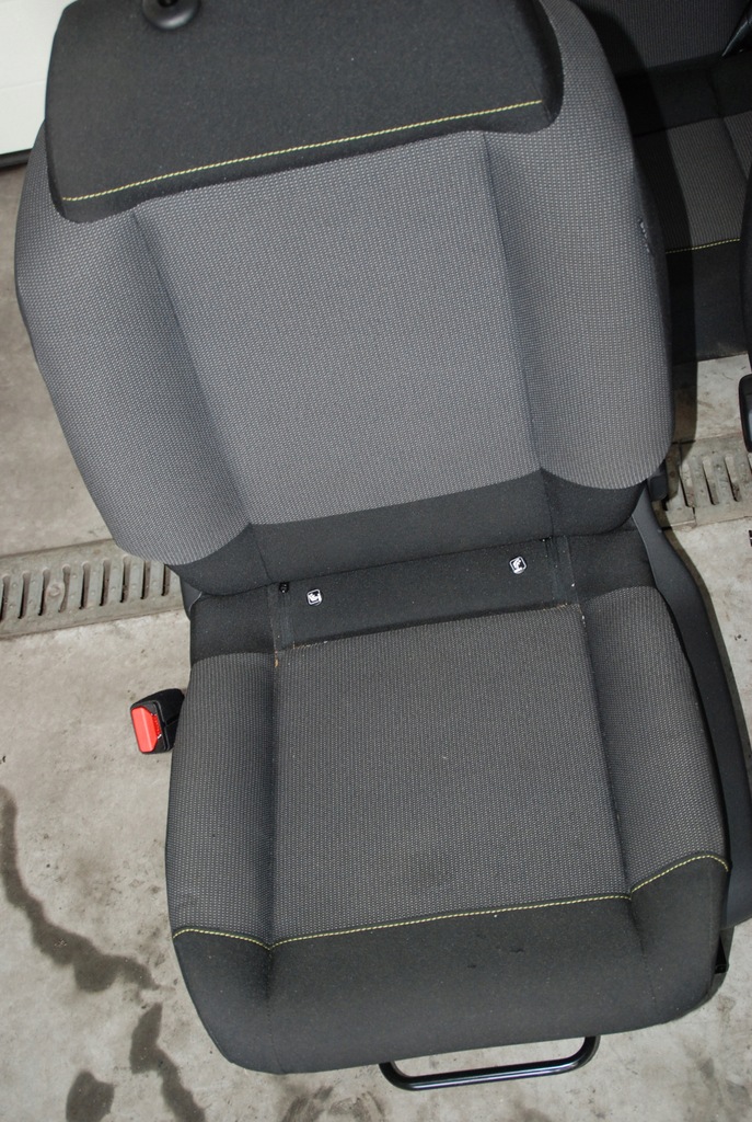 фото №4, Сиденье l / p перед citroen c3 iii 17r