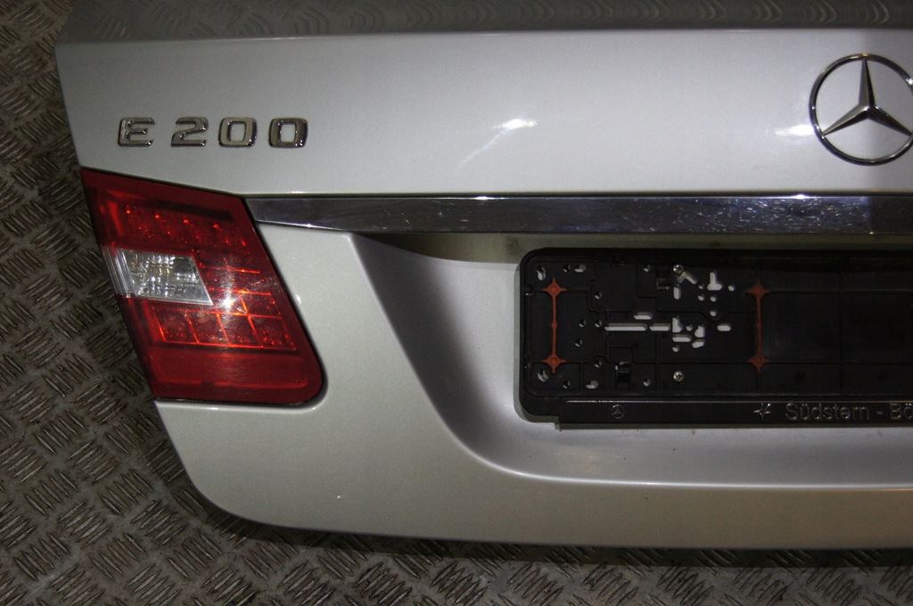 фото №7, Mercedes w212 e-klasa sedan кришка багажника лампи led 775