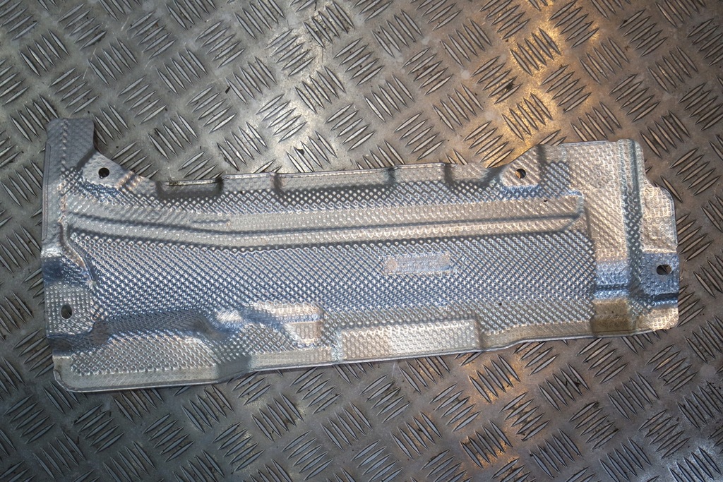 фото №1, Захист теплова mercedes gt amg a2136824400