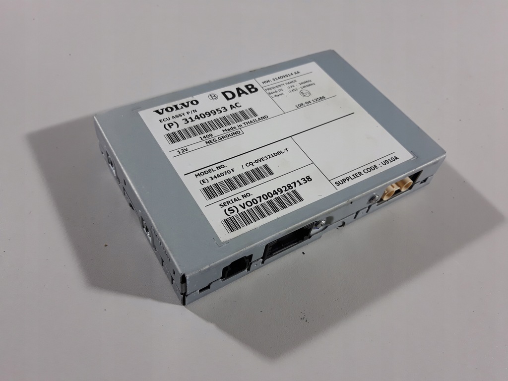 фото №10, Volvo v40 12- тюнер радио 31409953