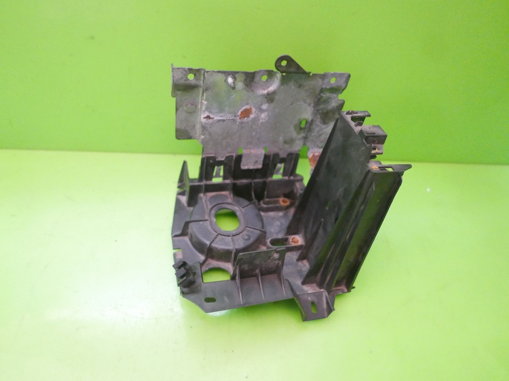 фото №9, Основание аккумулятор citroen xsara picasso 2.0 hdi