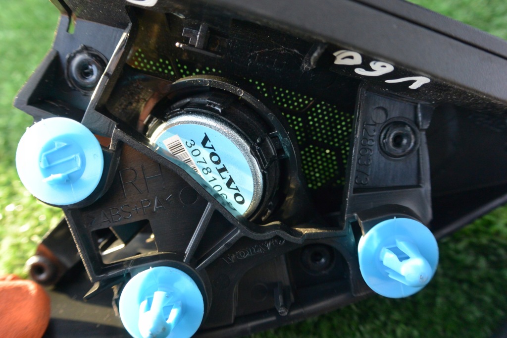 фото №5, Динамик накладка треугольник volvo s60 v60 ii lift kpl