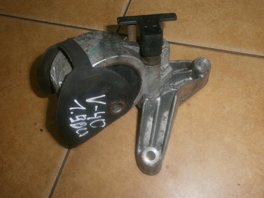 фото №1, Volvo v40 96-00 1.9dti подушка двигателя