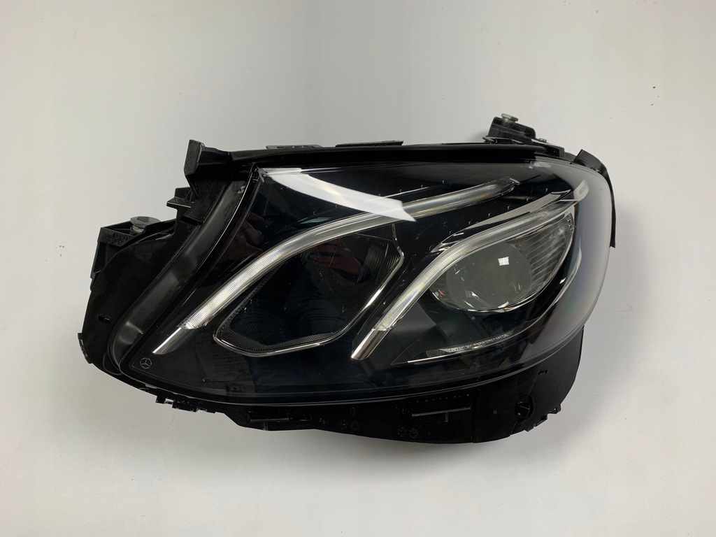 фото №2, Mercedes e klasa w213 левая лампа перед led