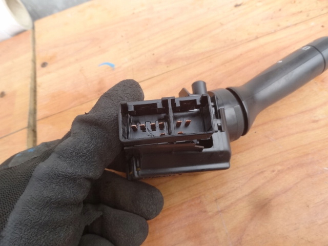 фото №3, Citroen c1 ii 2014 переключатель дворник правый