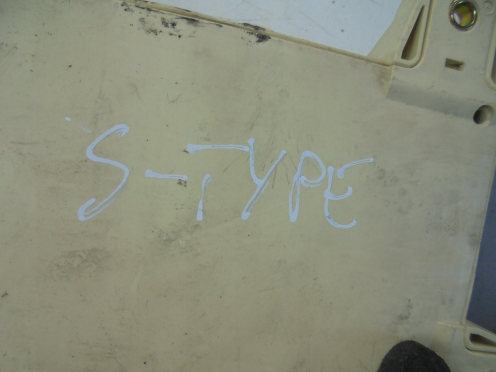 фото №4, Коробка предохранителей 2r8t14a067ad jaguar s-type