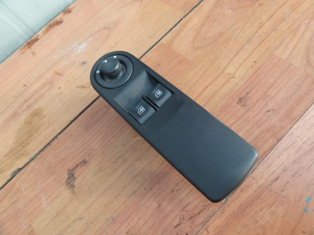 фото №1, Renault clio iv 2014 перемикач вікон лівий перед