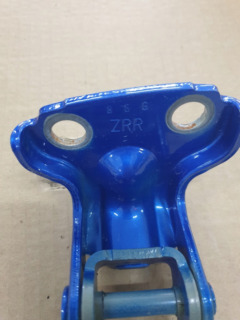 фото №3, Петли дверь subaru impreza sti 08-13