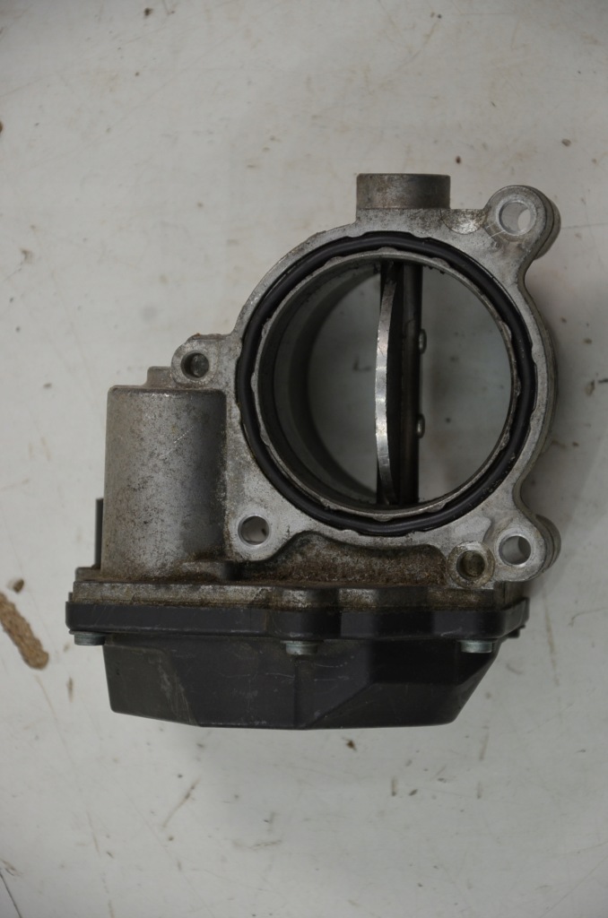 фото №1, Vw crafter 2,5tdi дросельна заслінка 076128063a