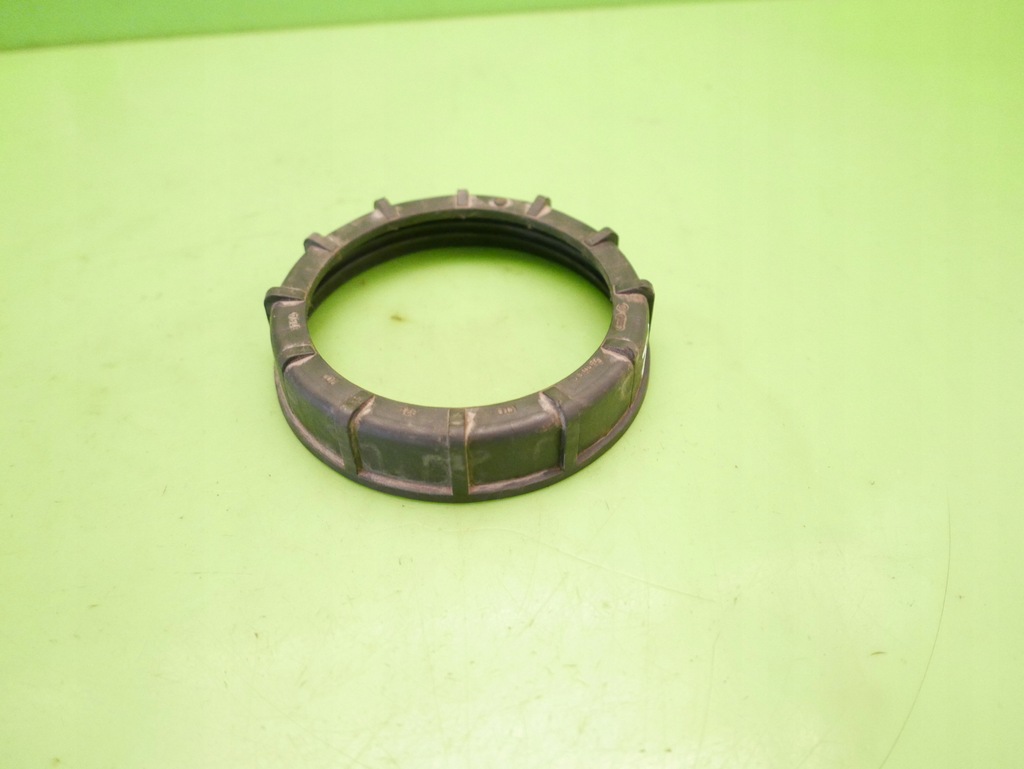 фото №7, Гайка бака топлива vw t4 multivan 2.4 d 10v