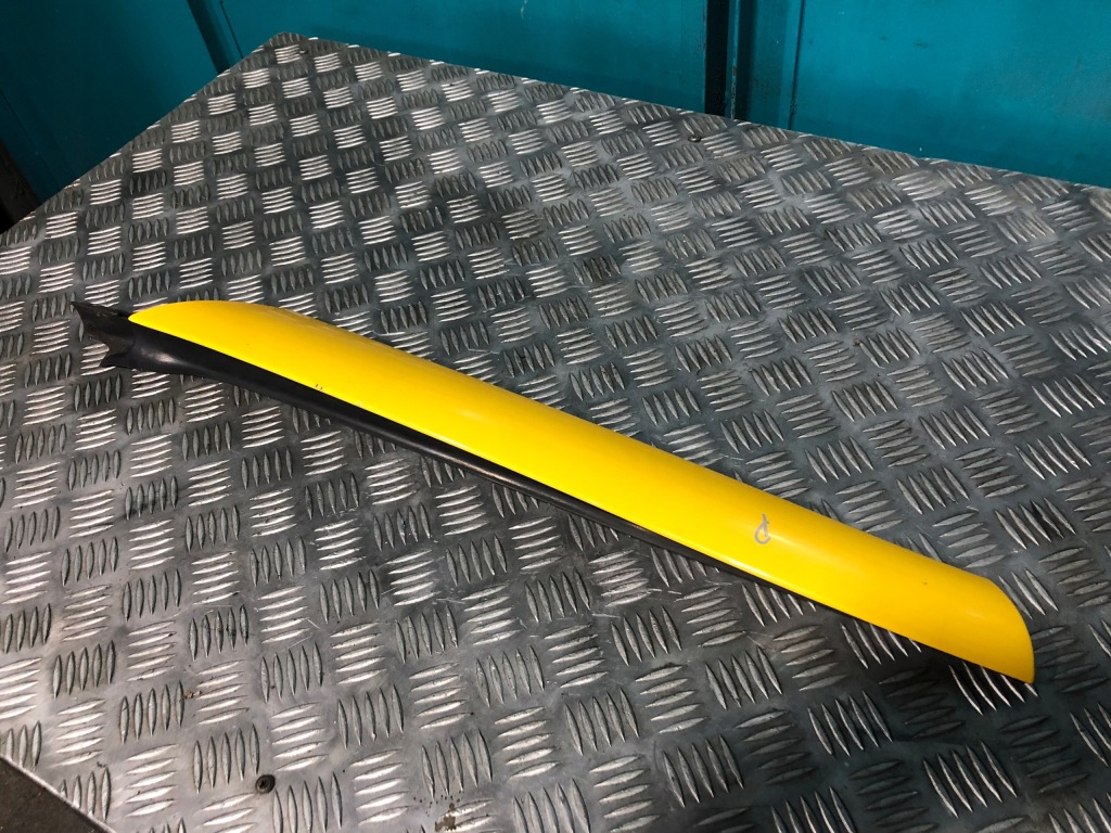 фото №1, Mercedes slk r170 молдинг стекло стойка правая h685