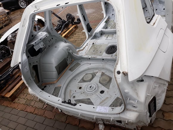 фото №6, Tiguan правая перед задняя четверть