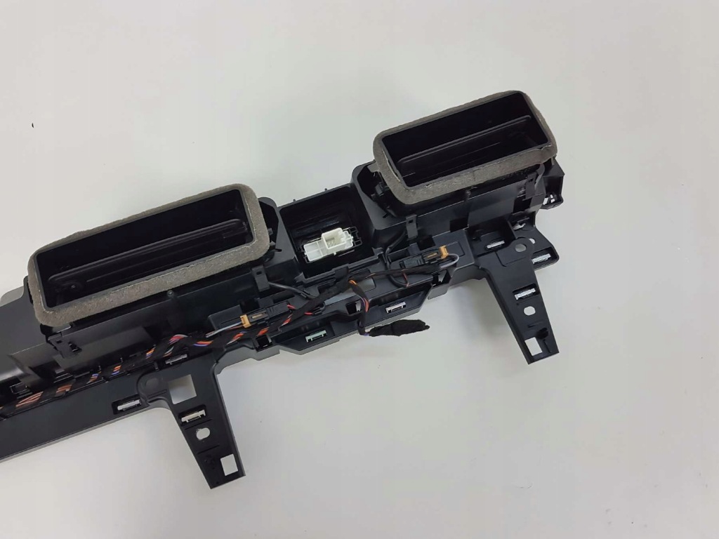 фото №5, Vw passat b8 решітка обдув середня