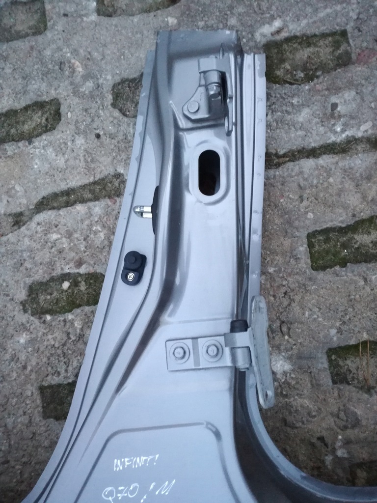 фото №1, Петля дверь левый задняя нижний infiniti q70 m m30 m35