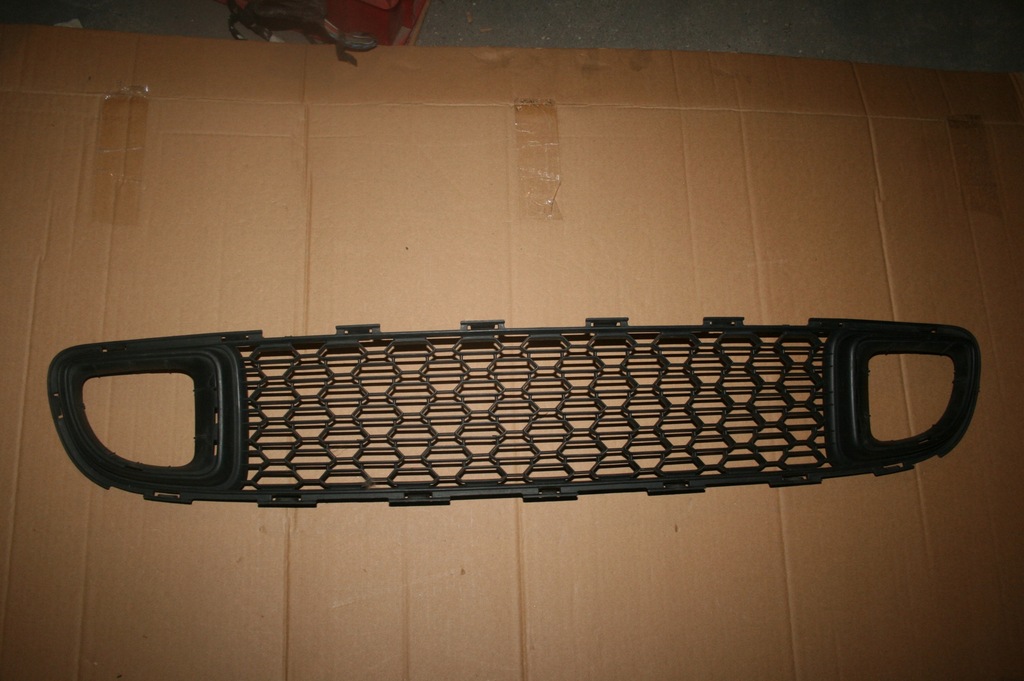 фото №1, Mini r55n cooper s clubman решітка бампера 7255112