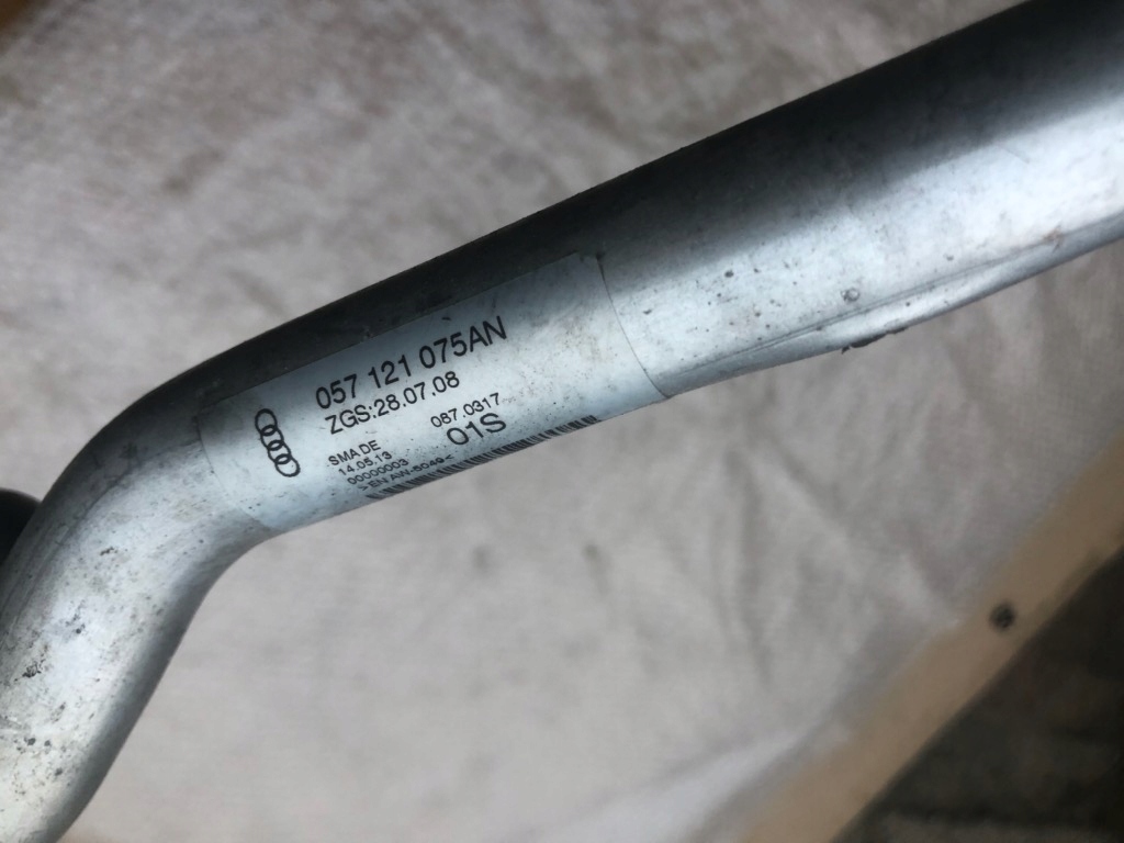 фото №2, Audi a8 d4 4.2 tdi шланг труба wody 057121075an