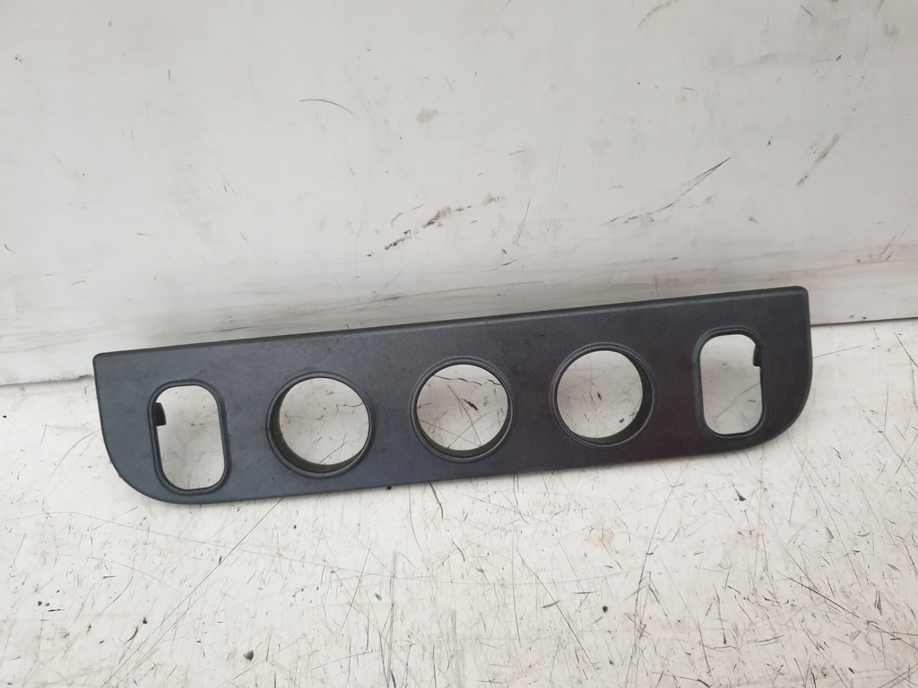 фото №1, Рамка переключателей citroen berlingo 01r eu